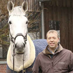 Heiko Schmidt Sentek Gebissexperte - individuelle Beratung 0173-5701602 oderheiko@bit-fitter.de